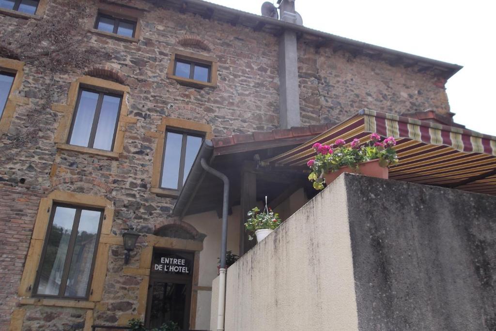 圣克莱门特餐饮酒店 Saint-Clement-sur-Valsonne 外观 照片
