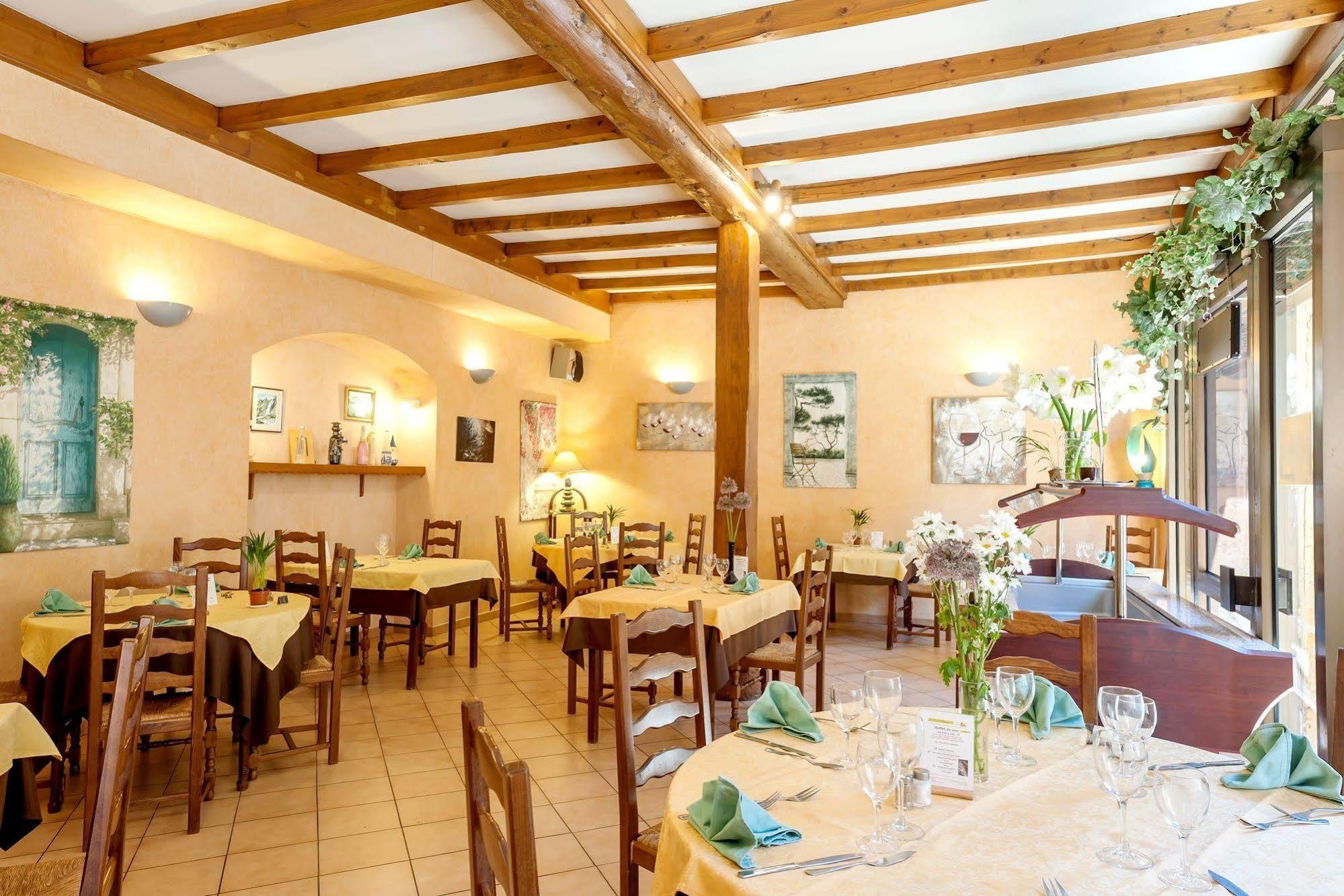 圣克莱门特餐饮酒店 Saint-Clement-sur-Valsonne 外观 照片