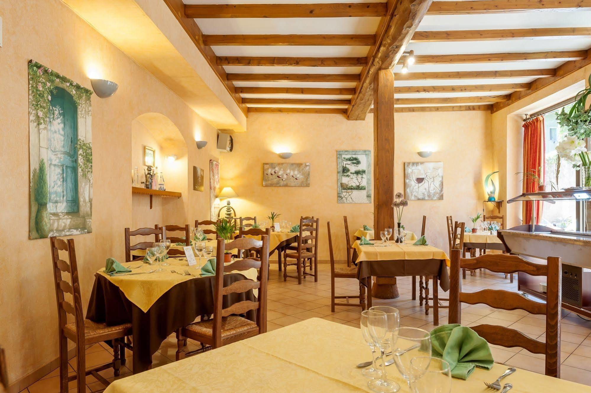 圣克莱门特餐饮酒店 Saint-Clement-sur-Valsonne 外观 照片