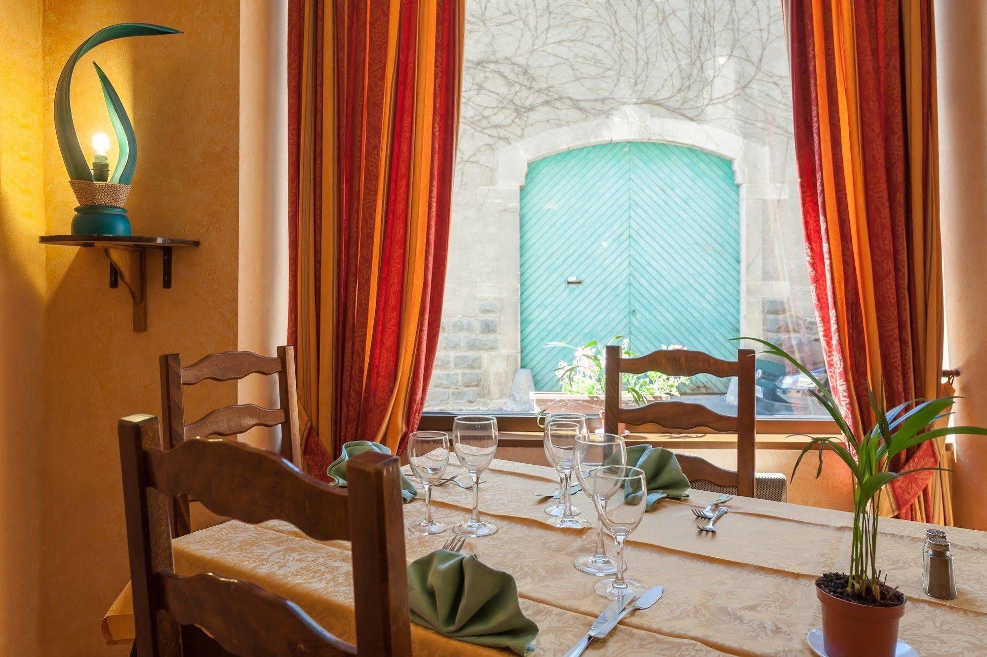 圣克莱门特餐饮酒店 Saint-Clement-sur-Valsonne 外观 照片