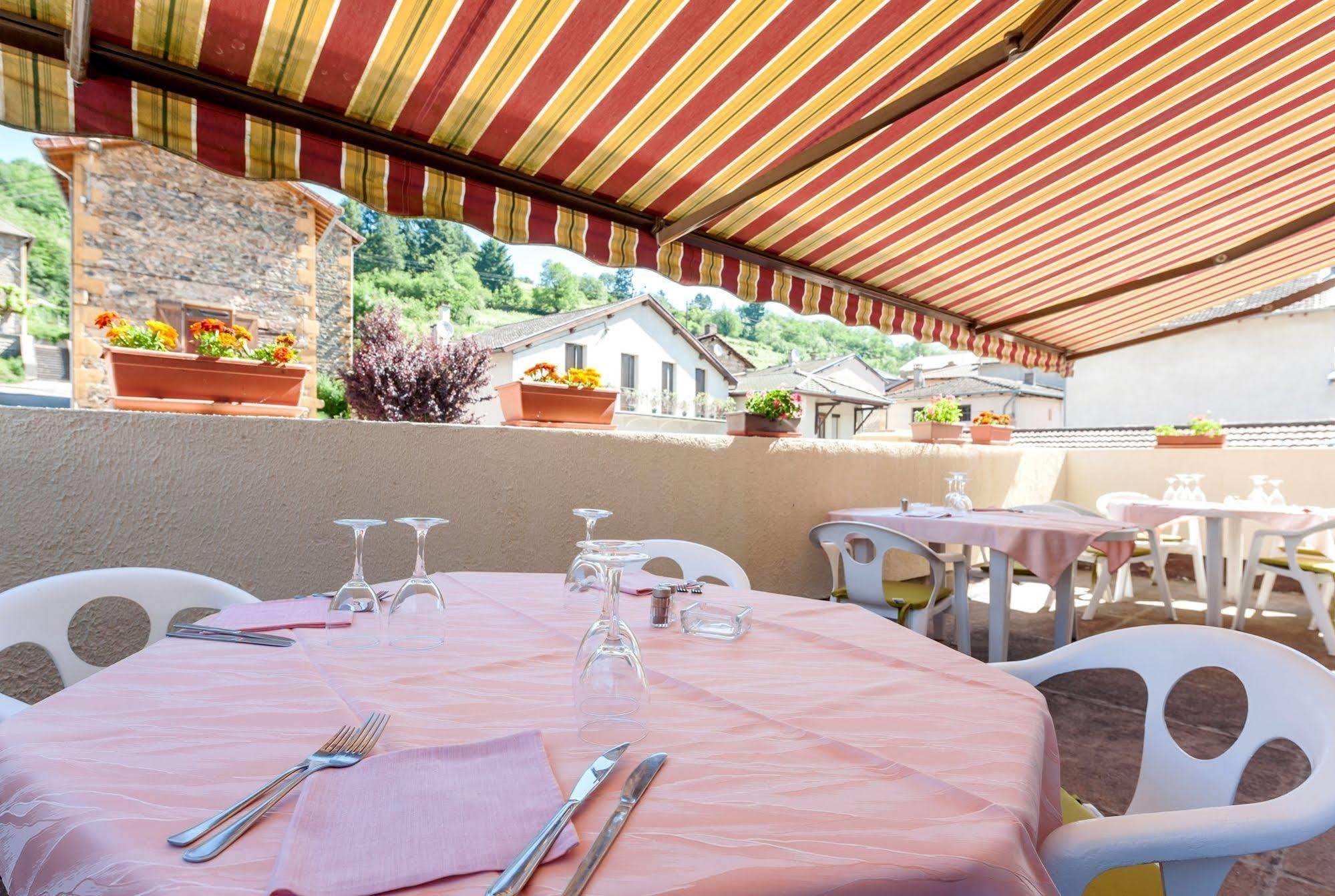 圣克莱门特餐饮酒店 Saint-Clement-sur-Valsonne 外观 照片