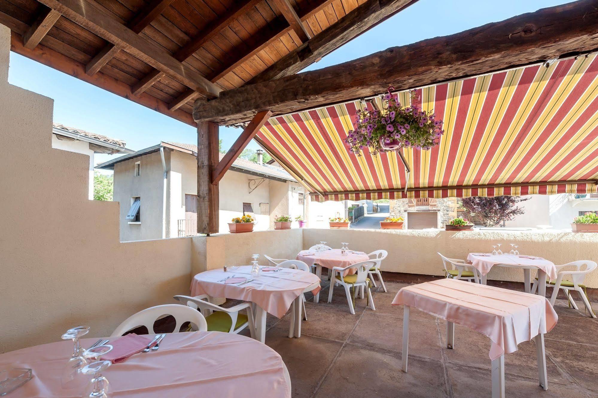 圣克莱门特餐饮酒店 Saint-Clement-sur-Valsonne 外观 照片